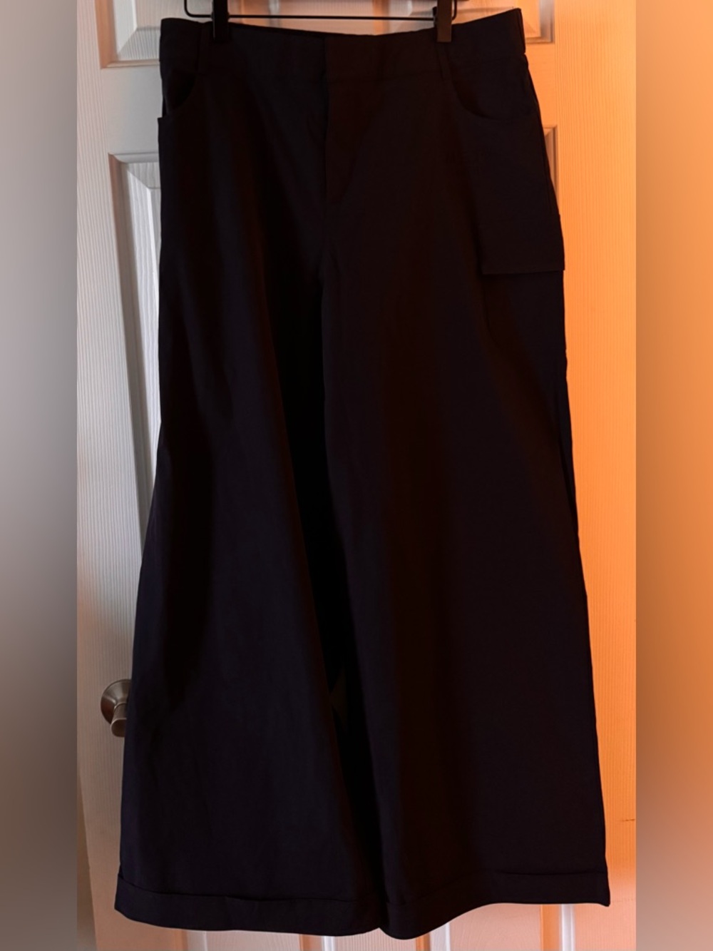 Women's Navy Wide-Leg Cargo Pants - Picture 3 of 11